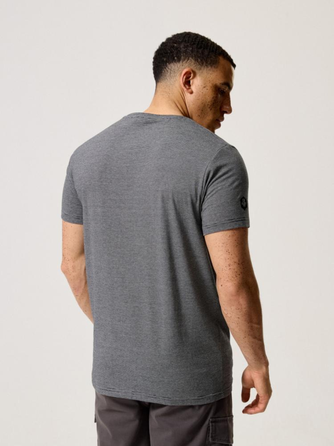 Футболка DIVERSE Laird Viii модель 10044564 Фото