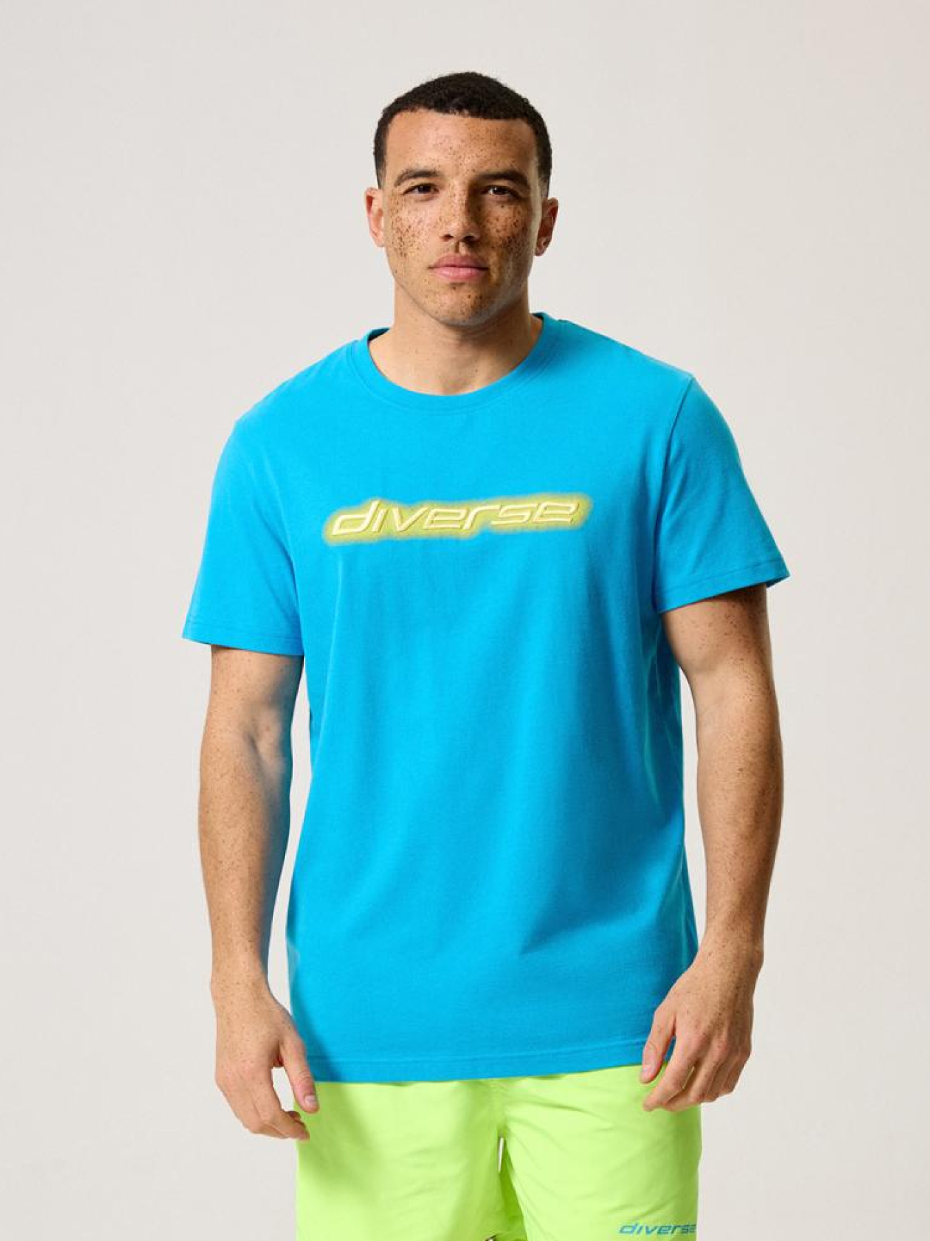 Футболка DIVERSE Atl Neon модель 10044485 Футболка DIVERSE Atl Neon модель 10044485 Фото