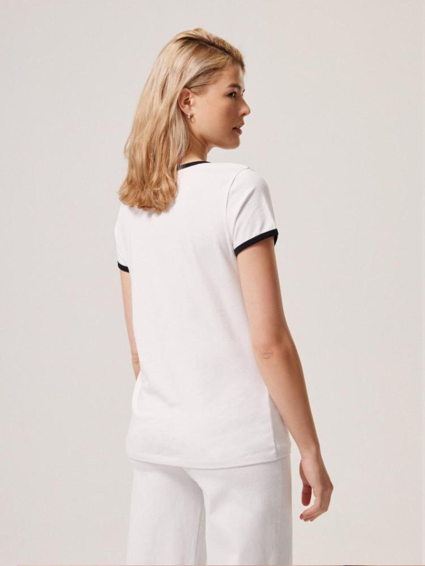 Футболка DIVERSE Corecherrie Vii модель 10044383 Фото