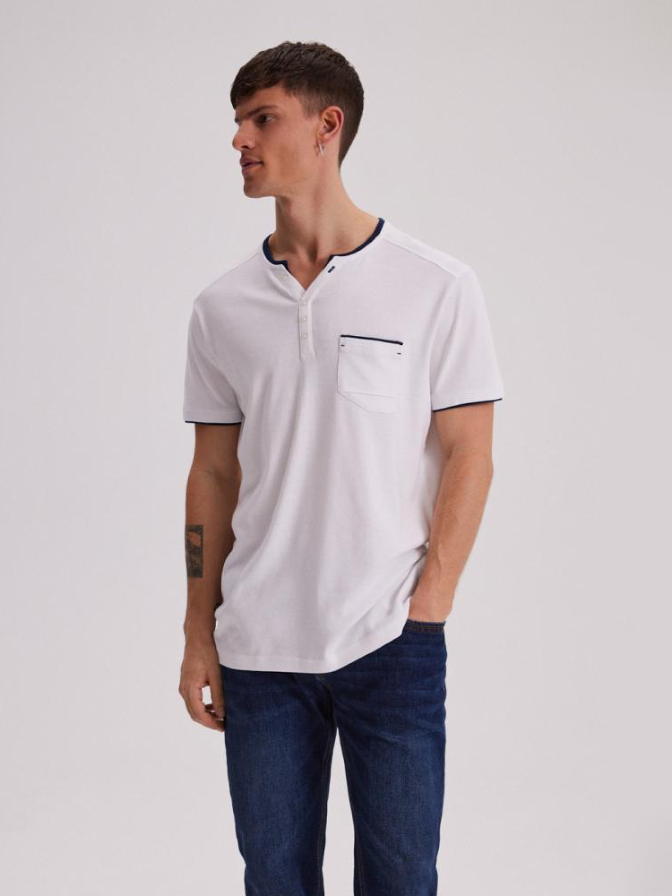 Футболка DIVERSE Branch Xvi модель 10043941 Фото