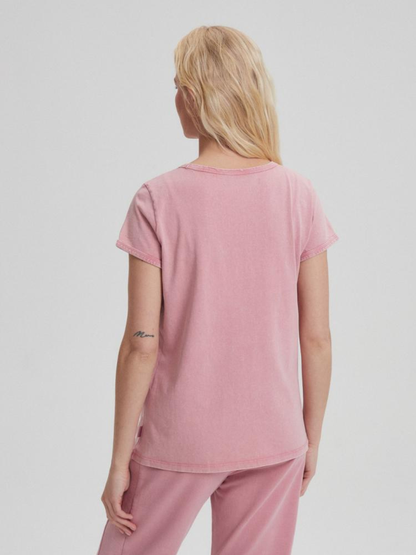 Футболка DIVERSE Corecherrie Vi модель 10043667 Фото