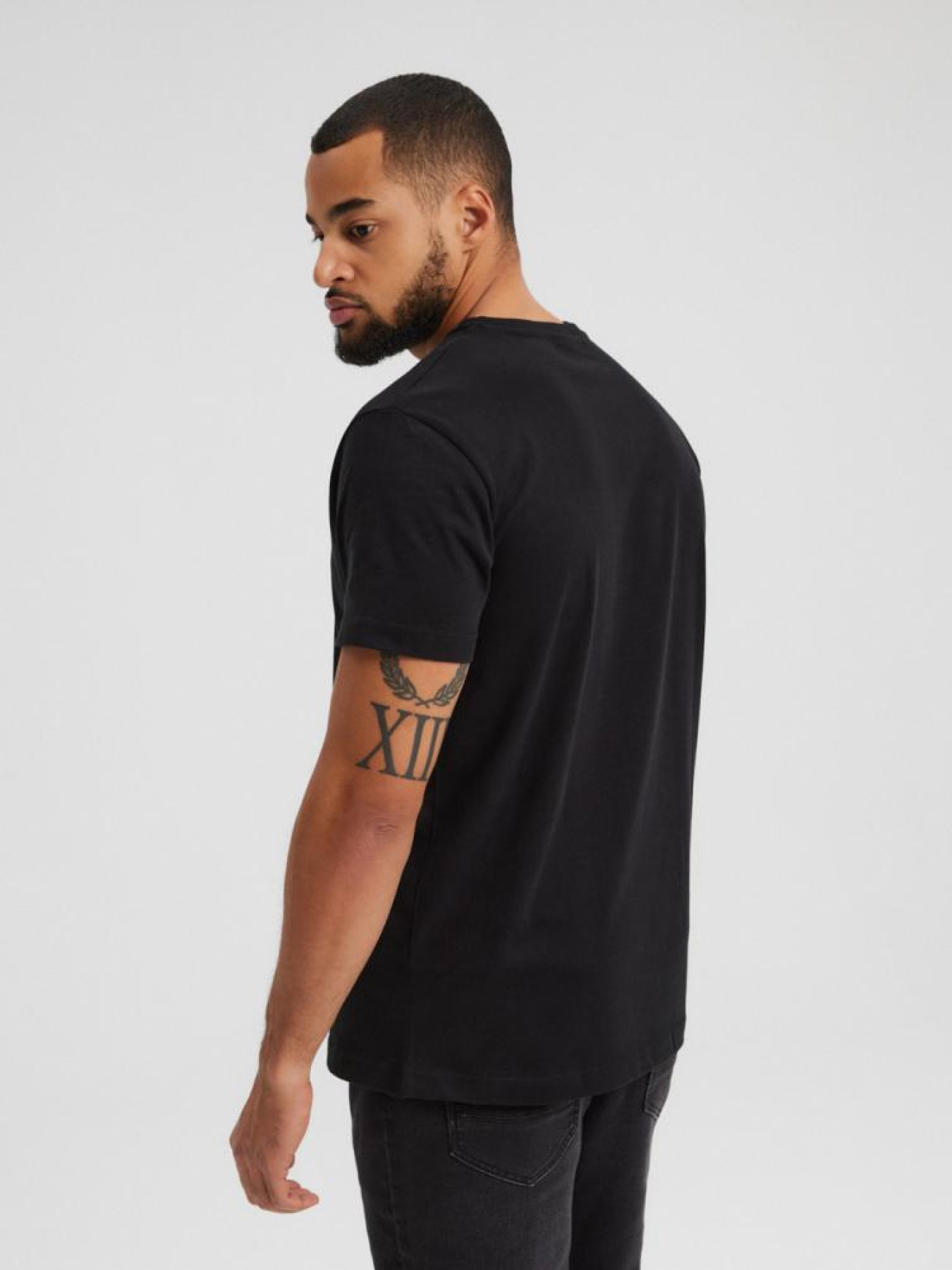 Футболка DIVERSE Core Logos 241 модель 10043639 Фото