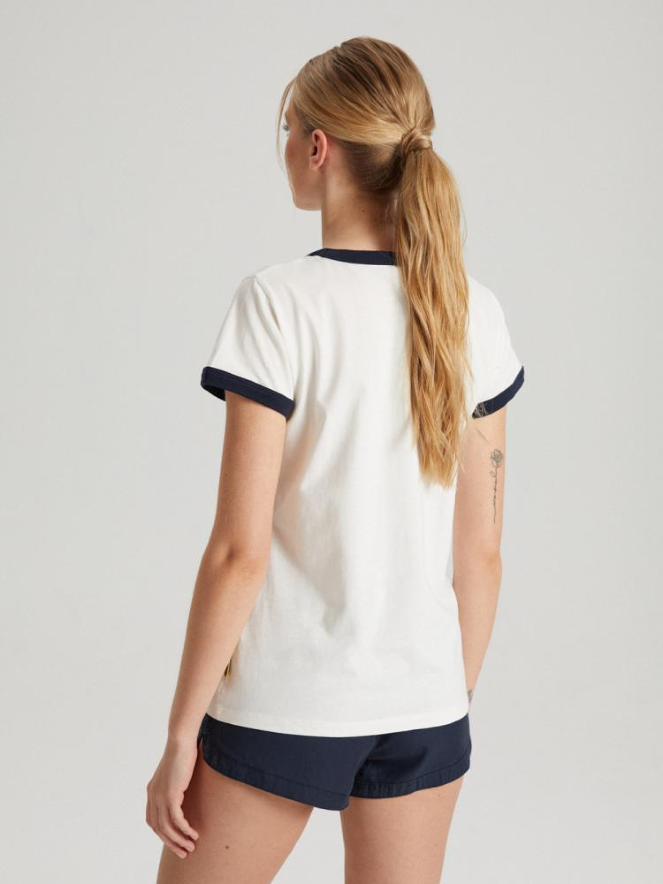 Футболка DIVERSE Cltn 498 модель 10042115 Фото