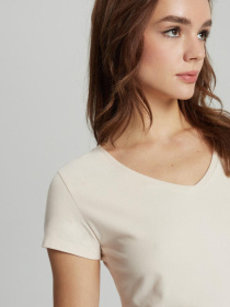 Футболка DIVERSE Baletana Ii модель 10041552 Фото