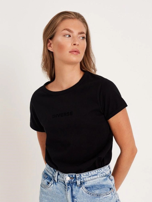 Футболка DIVERSE Corecherrie Ii модель 10037722 Фото