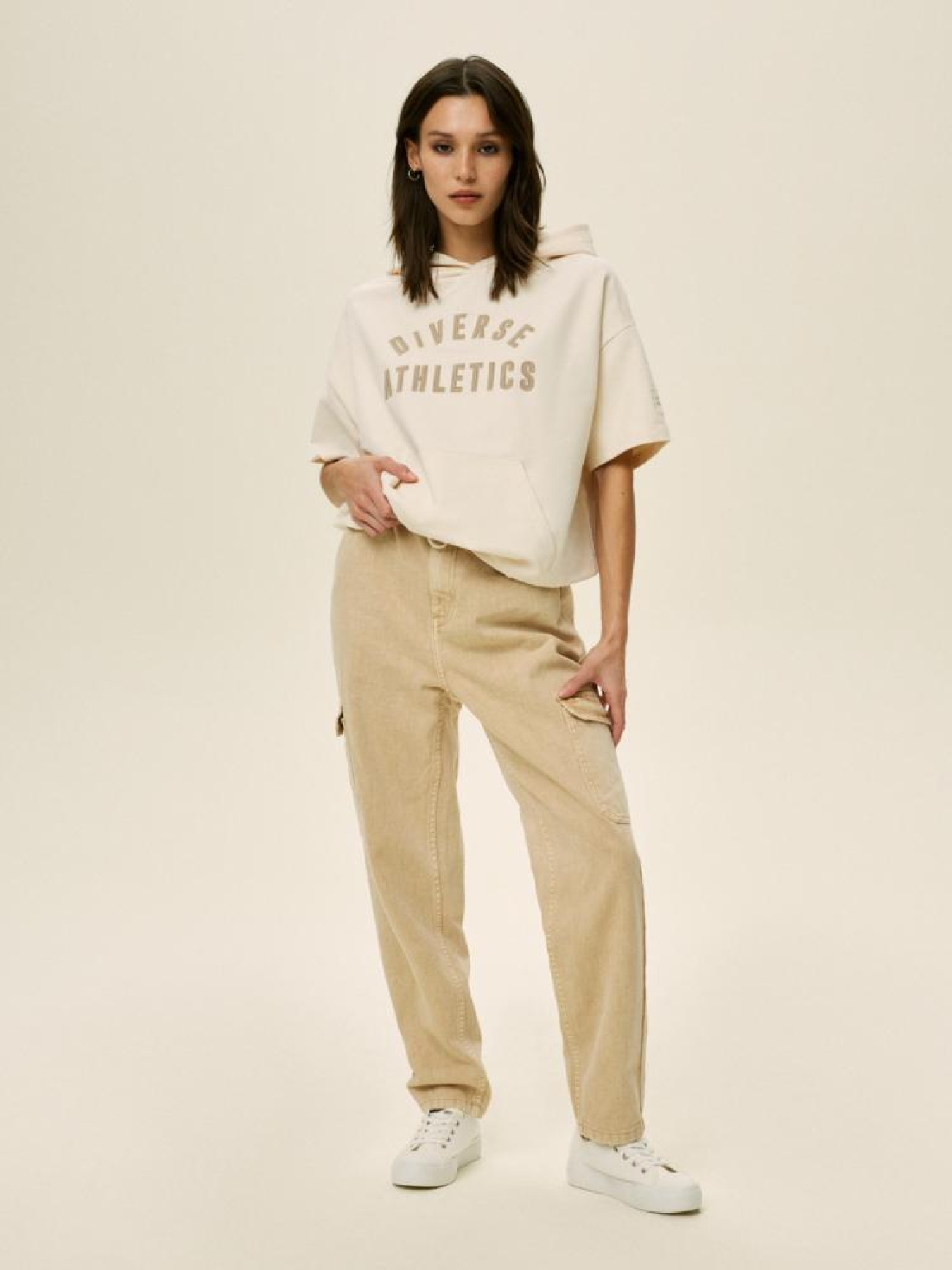 Футболка DIVERSE Yaka модель 10044102 Фото