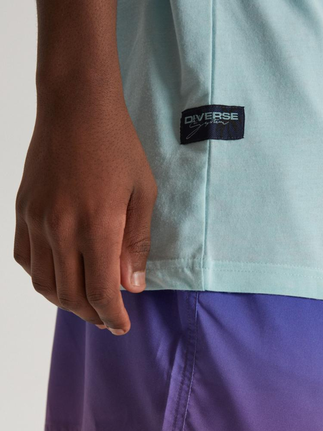 Футболка DIVERSE Burns La модель 10041867 Фото