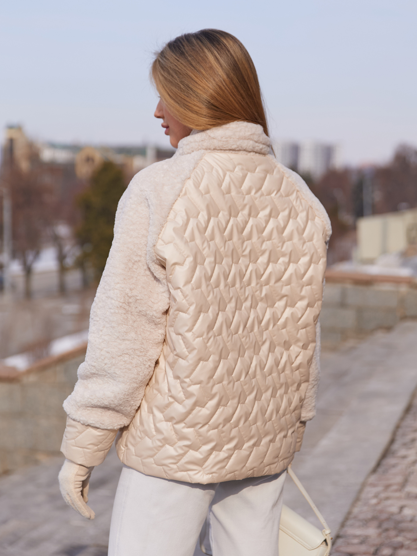 Куртки MilaNova модель Куртка К-308 молоко Фото