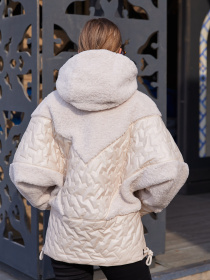 Куртки та дублянки MilaNova модель Куртка К-357 молоко Куртки та дублянки MilaNova модель Куртка К-357 молоко Фото