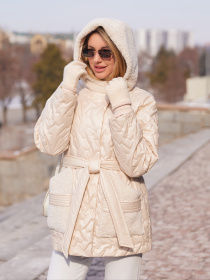Куртки MilaNova модель Куртка К-363 молоко Фото