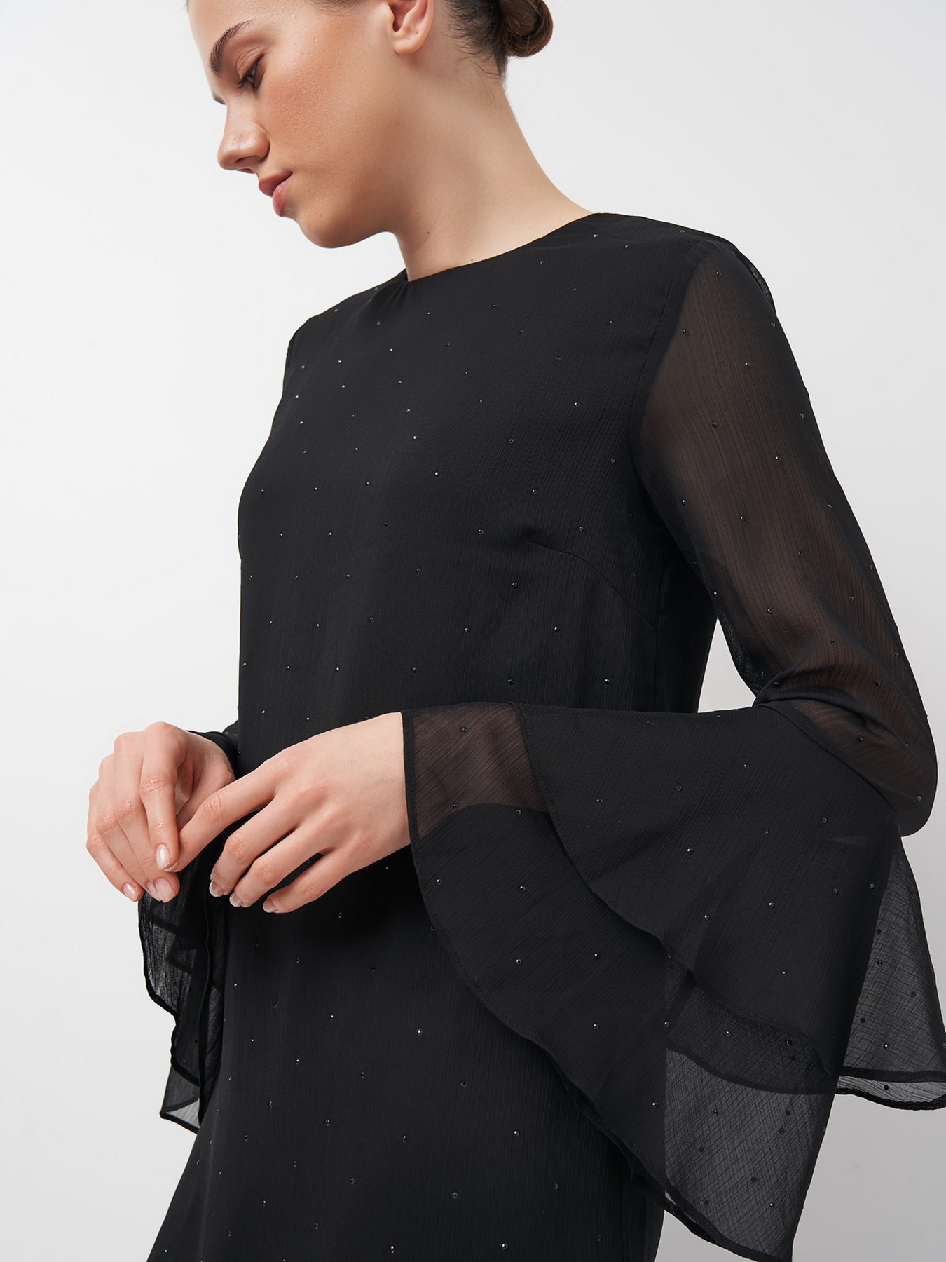 Платье мини H&M модель 5461506log_Черный Фото