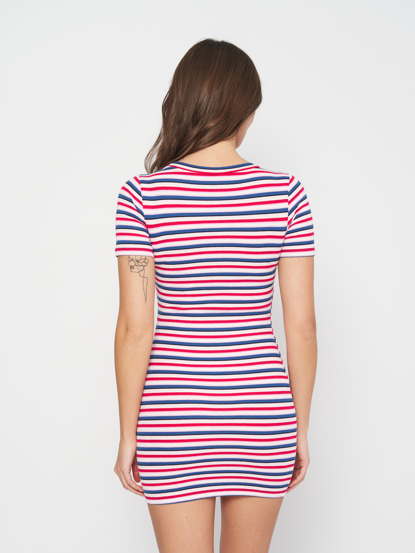 Платье мини H&M модель 8626931arl_Комбинированный Платье мини H&M модель 8626931arl_Комбинированный Фото