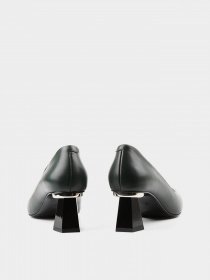 Туфли LeBERDES модель 00000013796 Фото