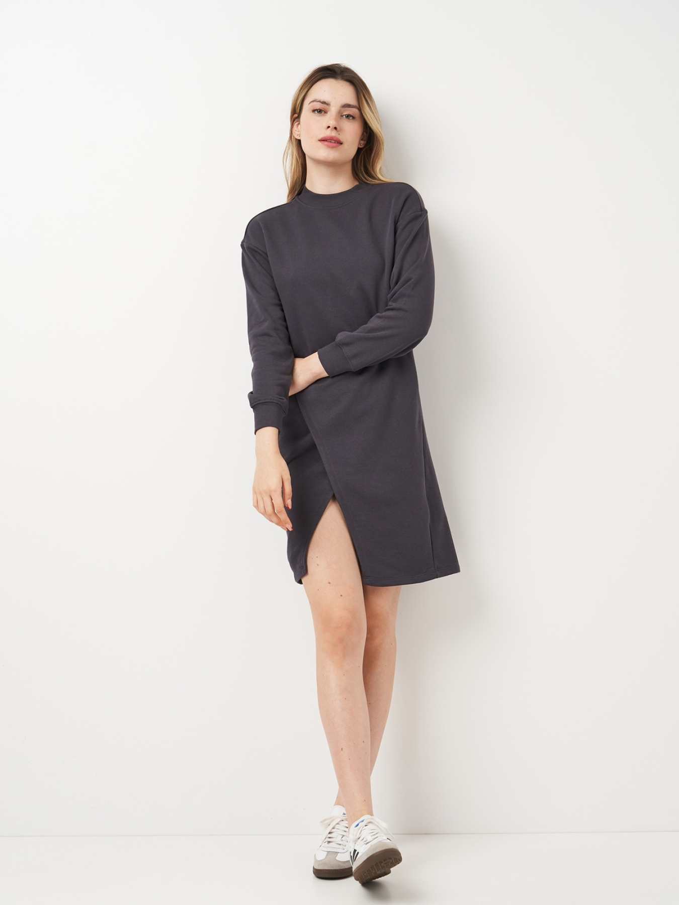 Платье мини H&M модель 9555373ral_Темно-серый Фото