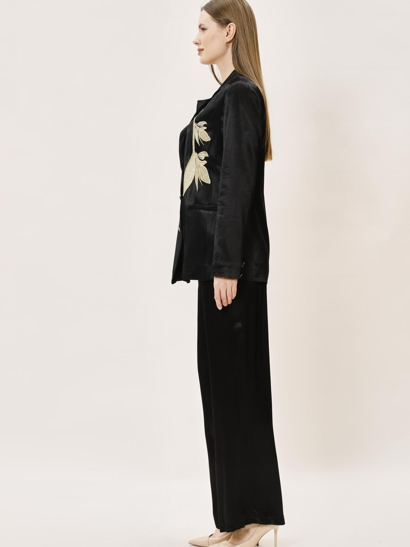 Жакет Sassofono модель A242-SF-302241_черный Фото