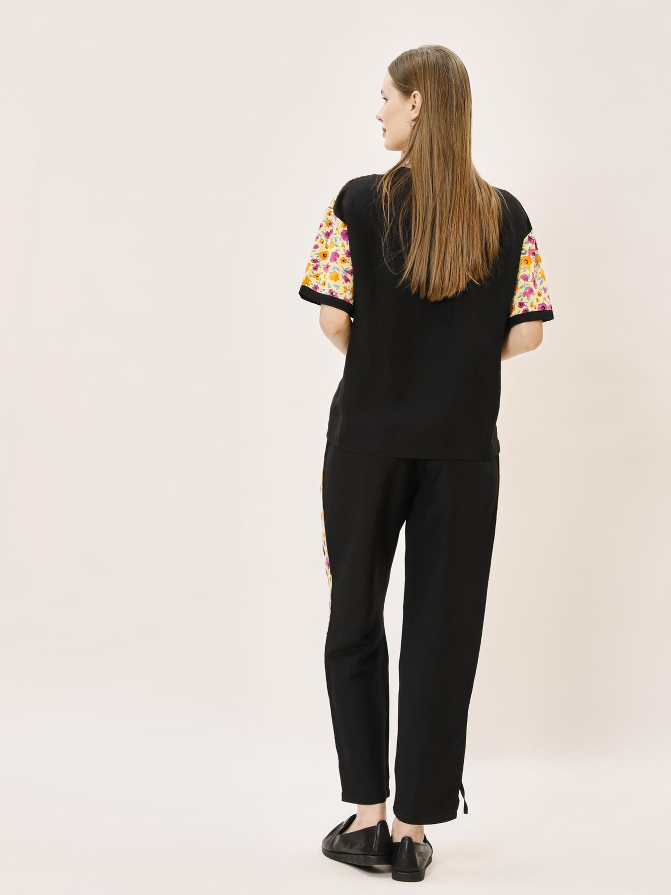 Повсякденні штани Sassofono модель A242-SF-317011_черный_желтый Фото