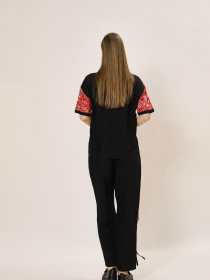 Футболка Sassofono модель A242-SF-317111_черный_красный Фото