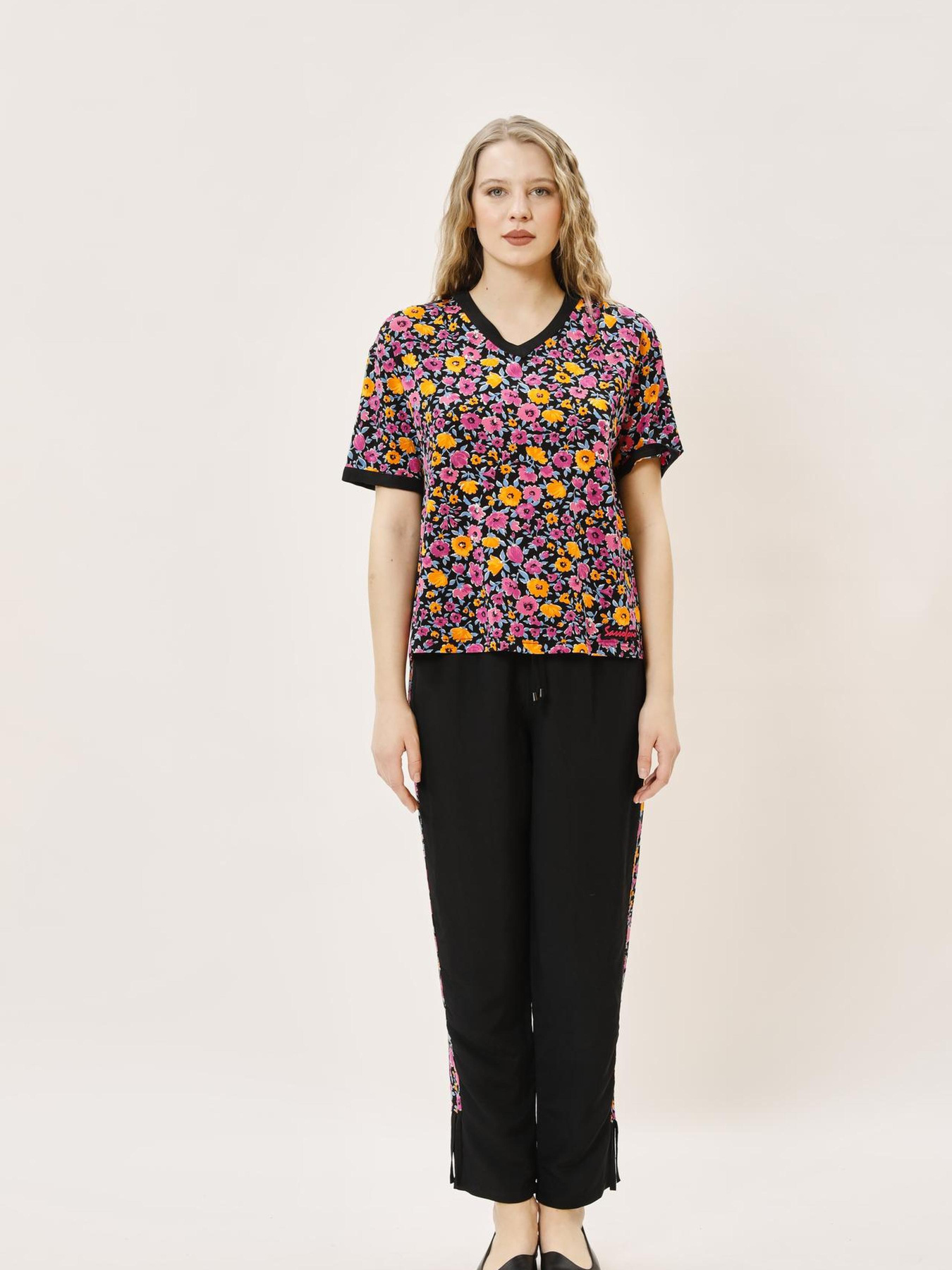 Футболка Sassofono модель A242-SF-317111_черный_темно_синий Фото