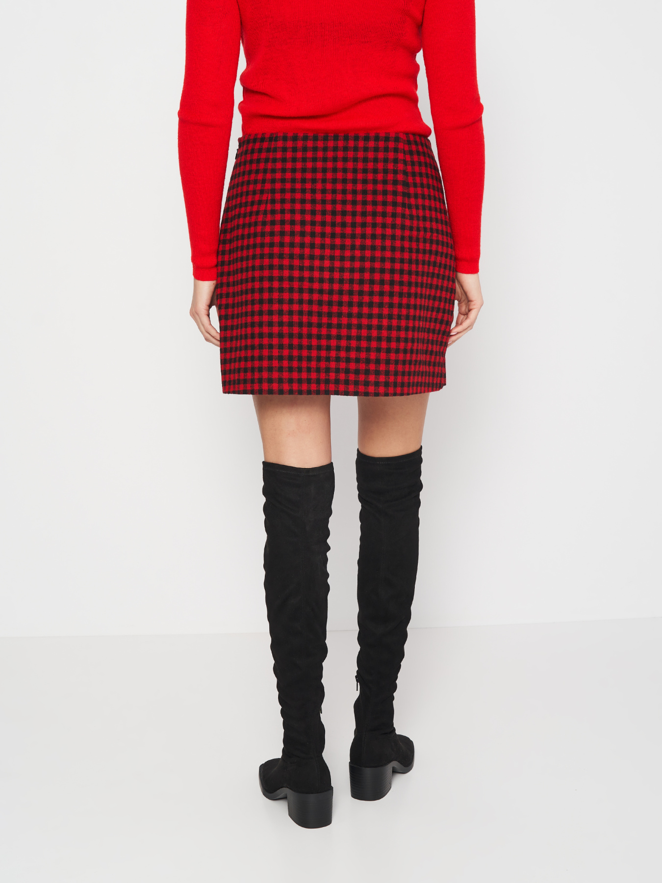 Юбка мини H&M модель 1102583arl_Черно-красный Фото