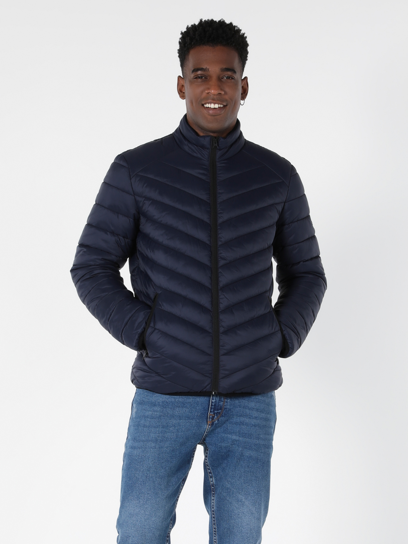 Куртки Colin’s модель CL1047839_Q1.V1_NAV Фото