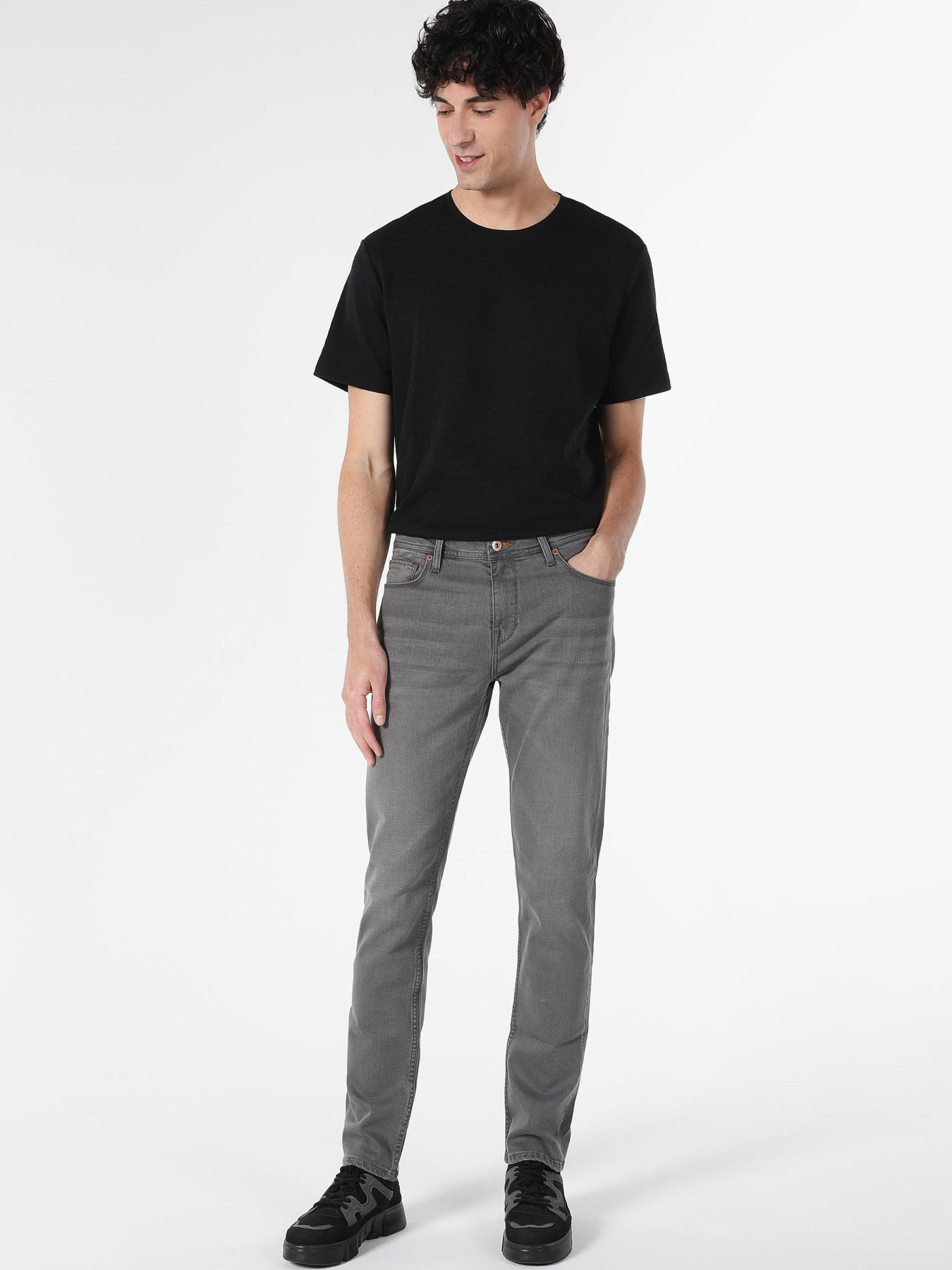 Джинси Colin’s модель CL1060113_Q1.V1_DN42156 Фото