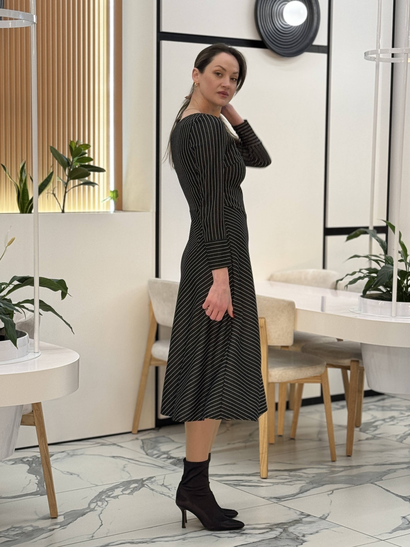 Платье миди CAT ORANGE модель 5817 Фото