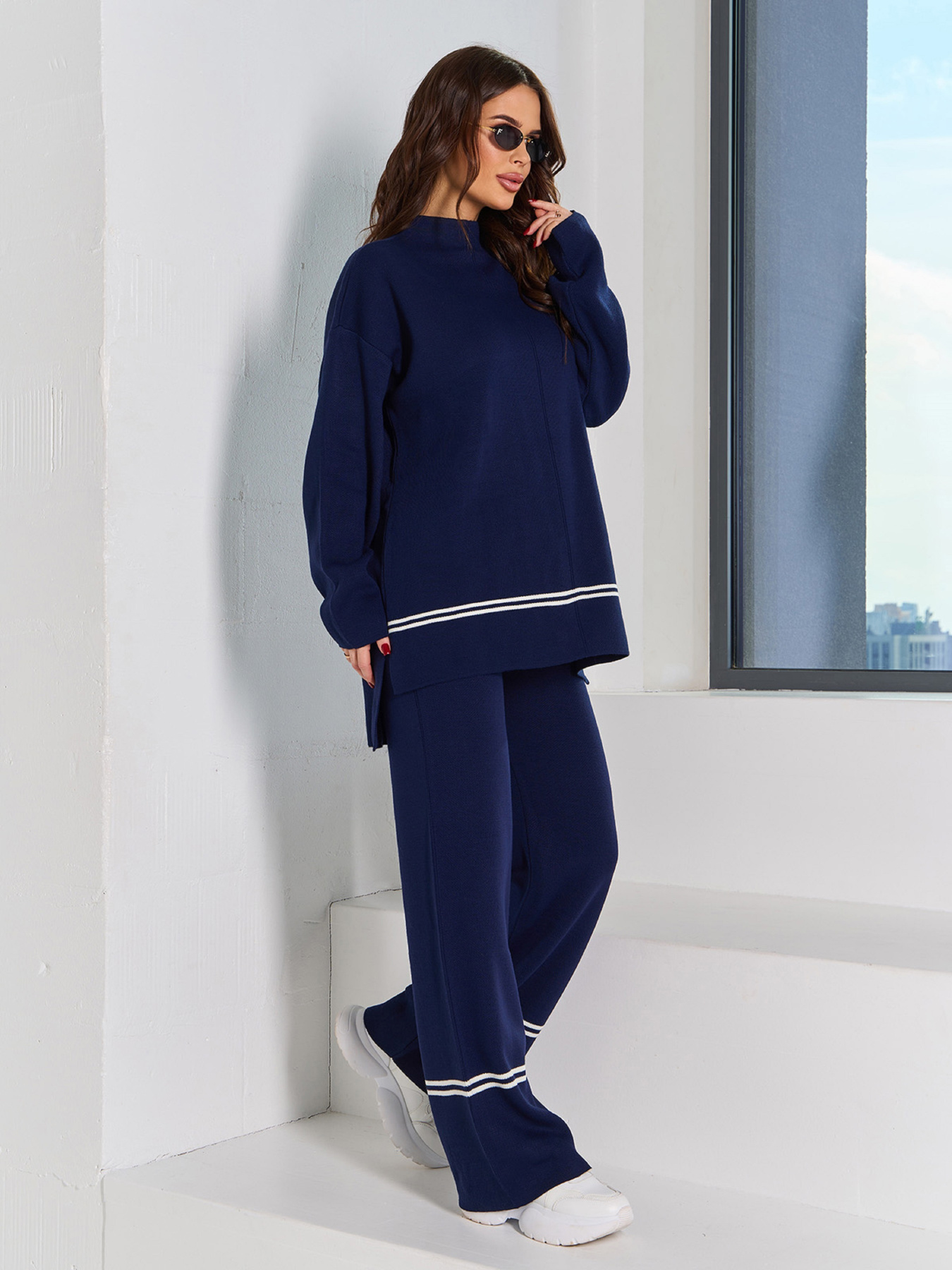 Повсякденний костюм ISSA Plus модель WN20-690_темно_синий Повсякденний костюм ISSA Plus модель WN20-690_темно_синий Фото