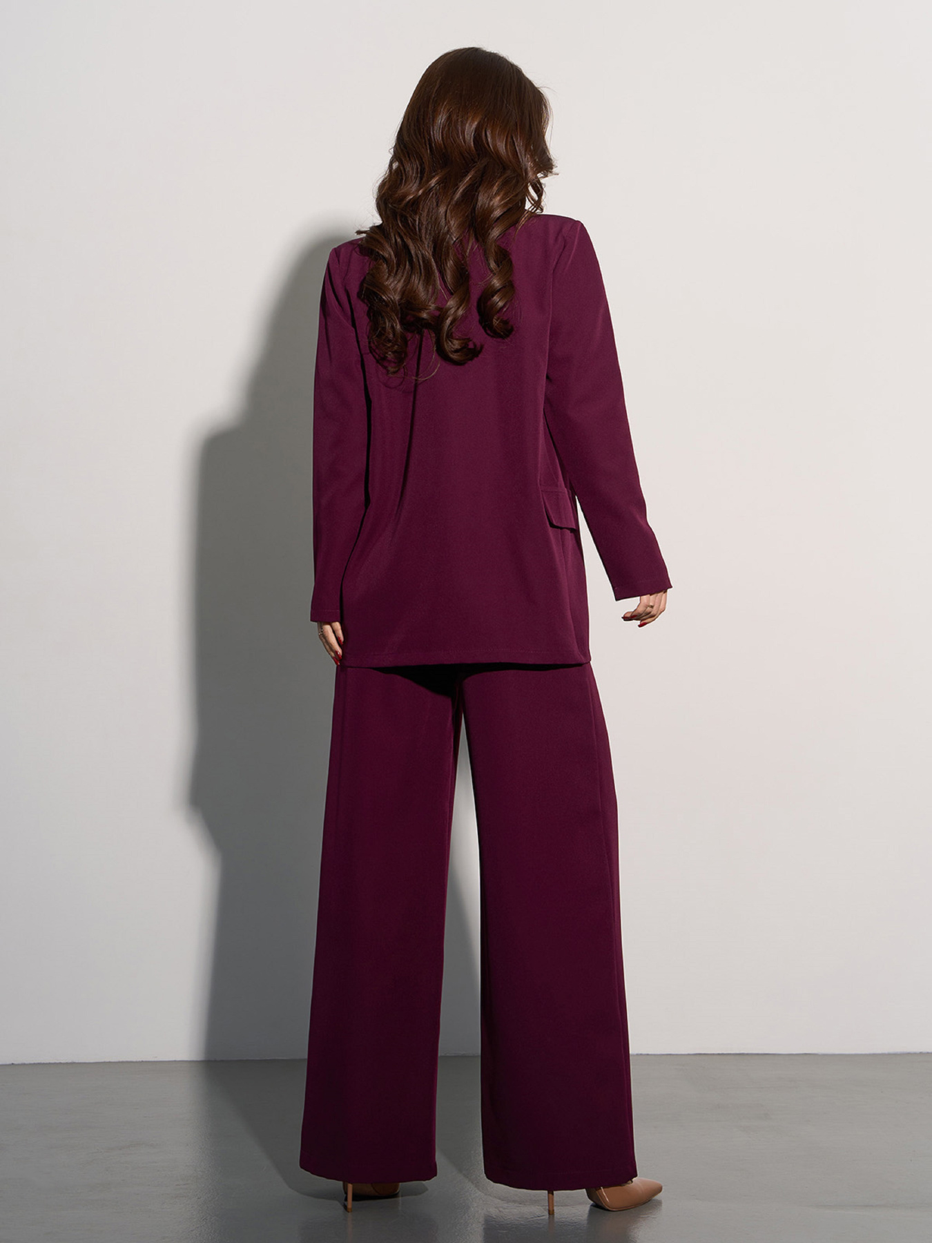 Діловий костюм ISSA Plus модель 12932_темно_бордовый Фото