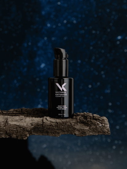 VK Cosmetics ­Ночная пептидная сыворотка для лица с полинуклеотидами Night Code модель 4820285670059 — фото - INTERTOP