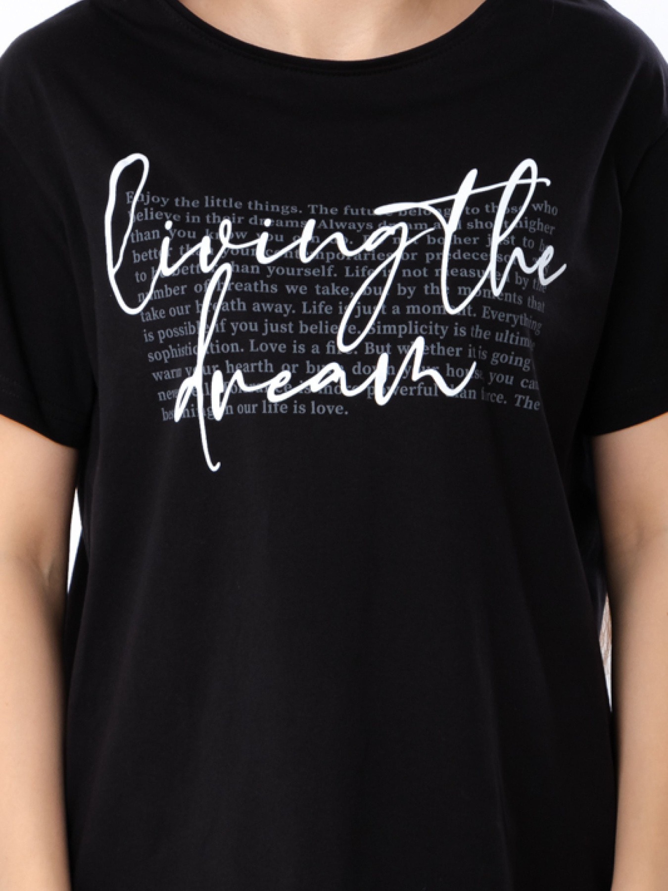 Футболка Носи своє модель 8127-001-33-chornij-living Фото