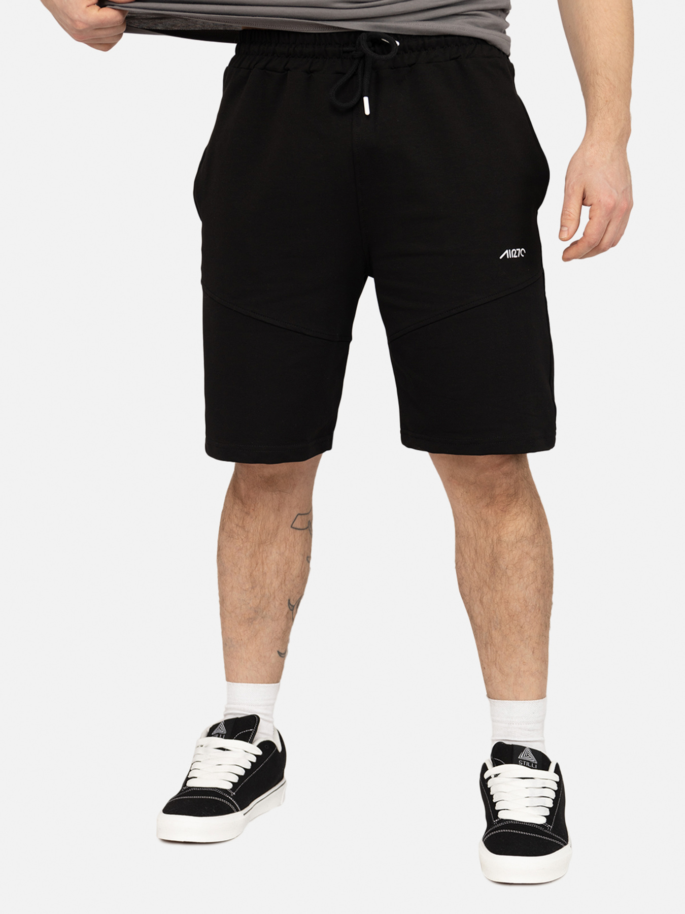 Спортивні шорти YUKI модель ЦБ-00269857 Спортивні шорти YUKI модель ЦБ-00269857 Фото