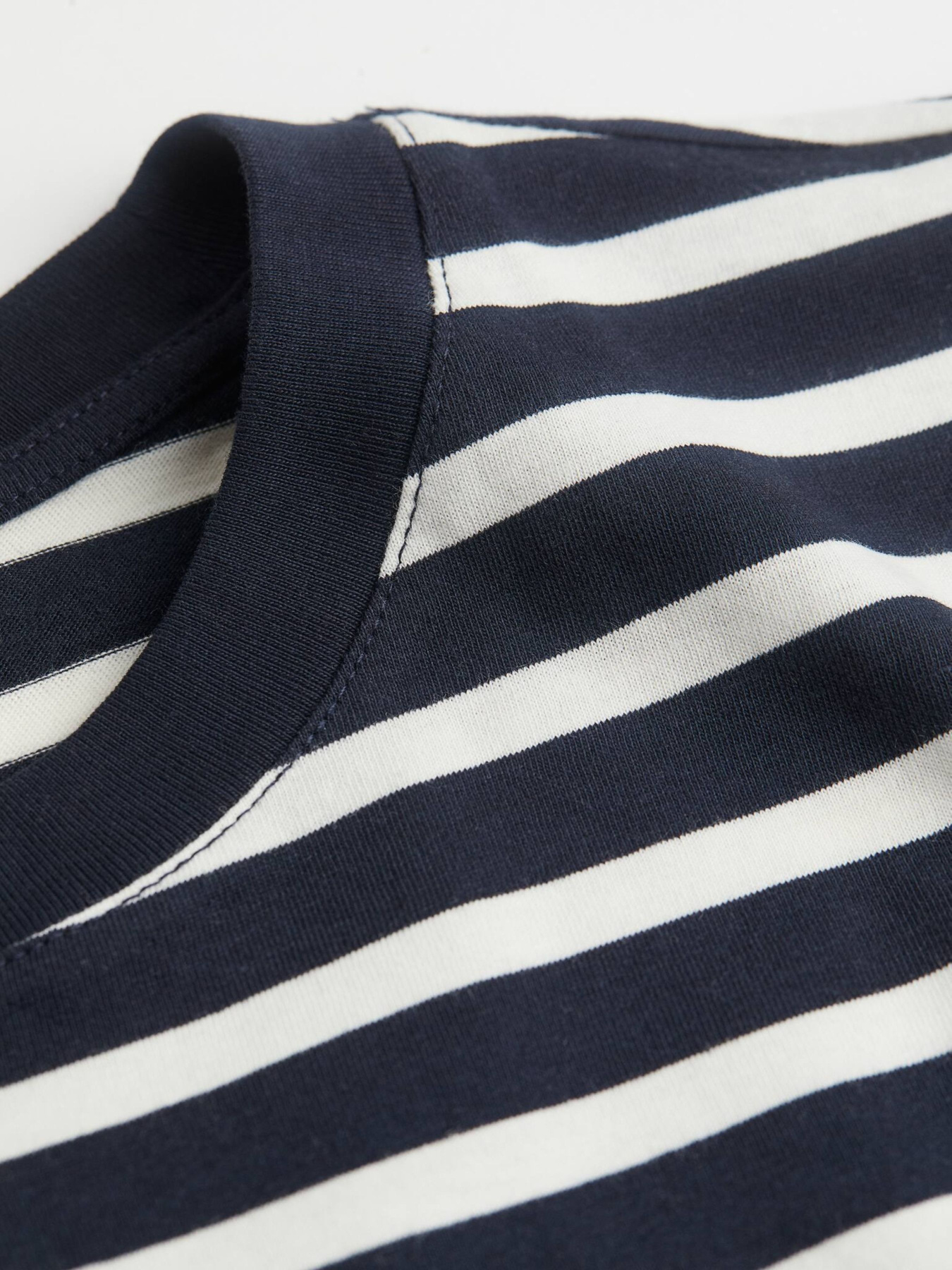 Футболка H&M модель 75691 Футболка H&M модель 75691 Фото