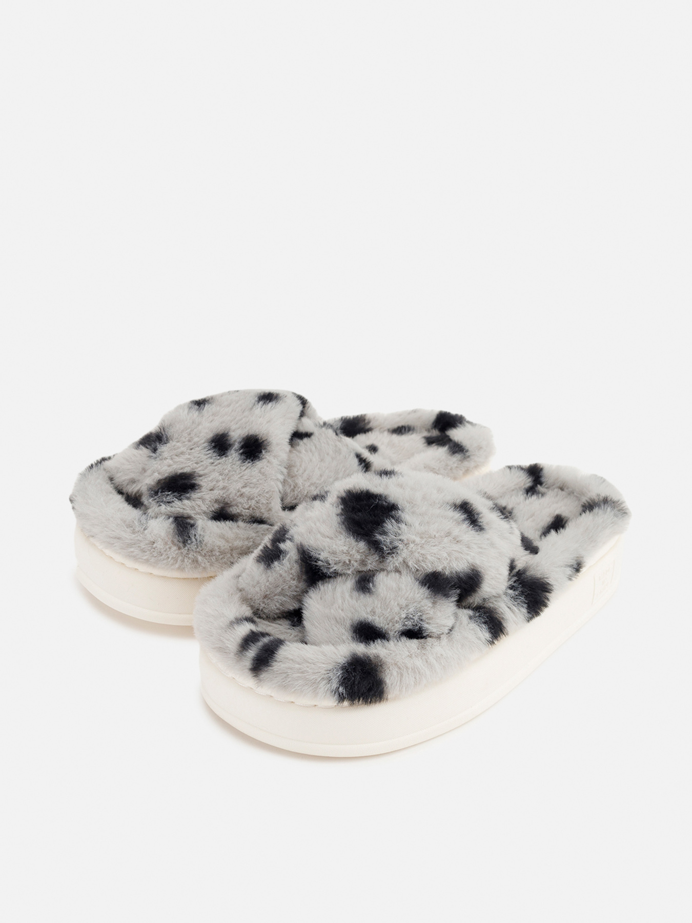 Тапки YUKI модель ЦБ-00265728 Фото