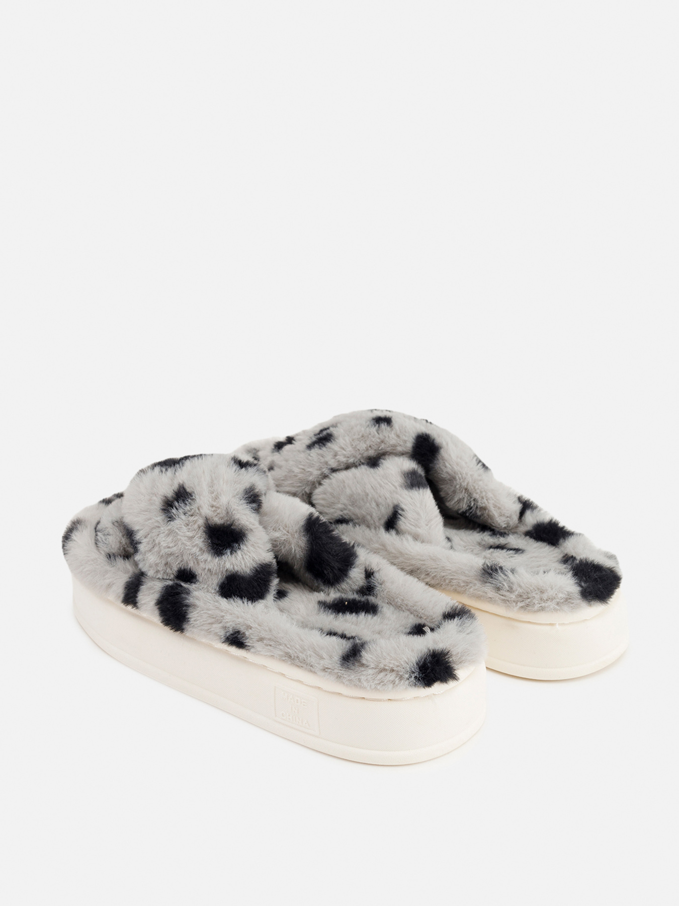 Тапки YUKI модель ЦБ-00265728 Фото