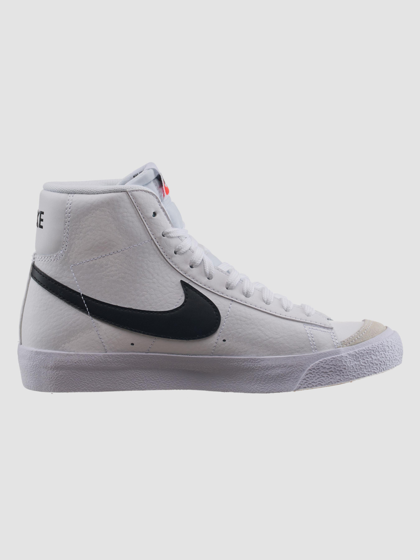 Кеды высокие NIKE Nike Blazer Mid 77 модель DA4086-100 Фото