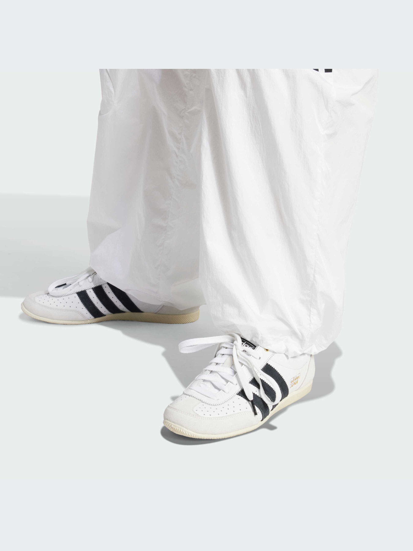Брюки Adidas Adicolor модель JD0257-KZ Фото