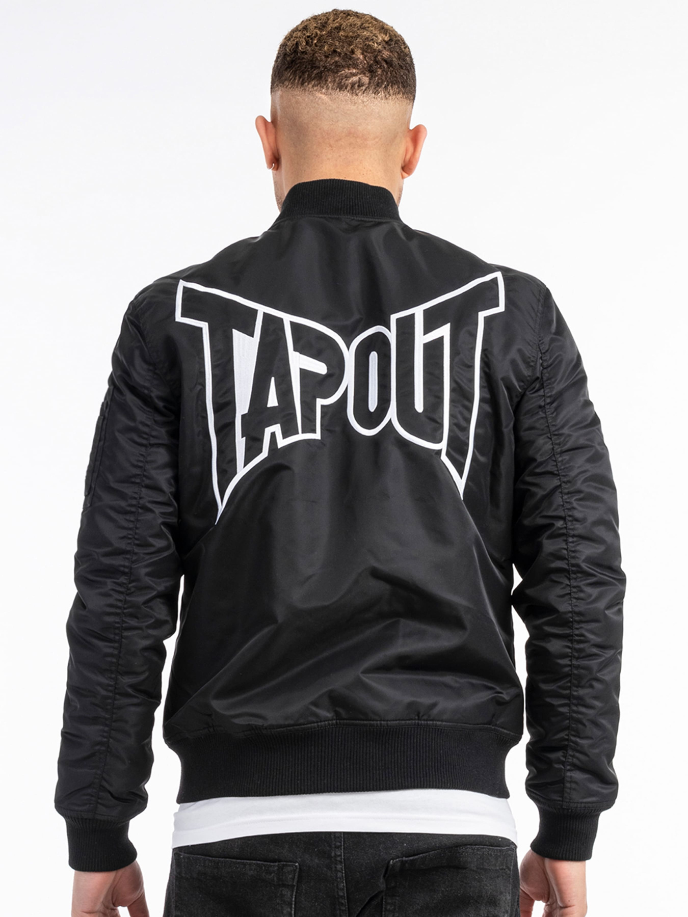 Ветровка Tapout Chashiers Jacket модель 940065 Ветровка Tapout Chashiers Jacket модель 940065 Фото