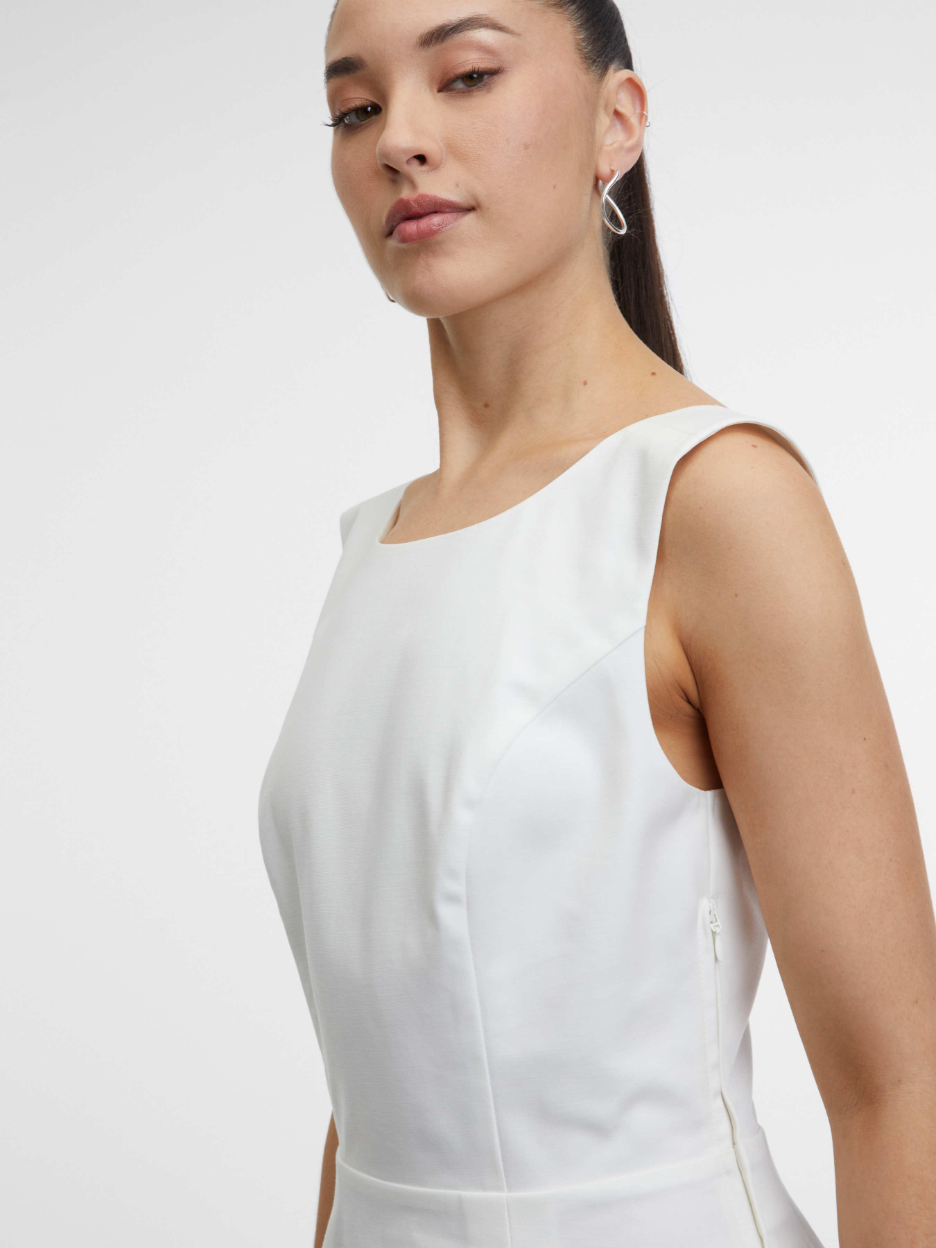 Платье мини Orsay модель 1000347-001000 Фото