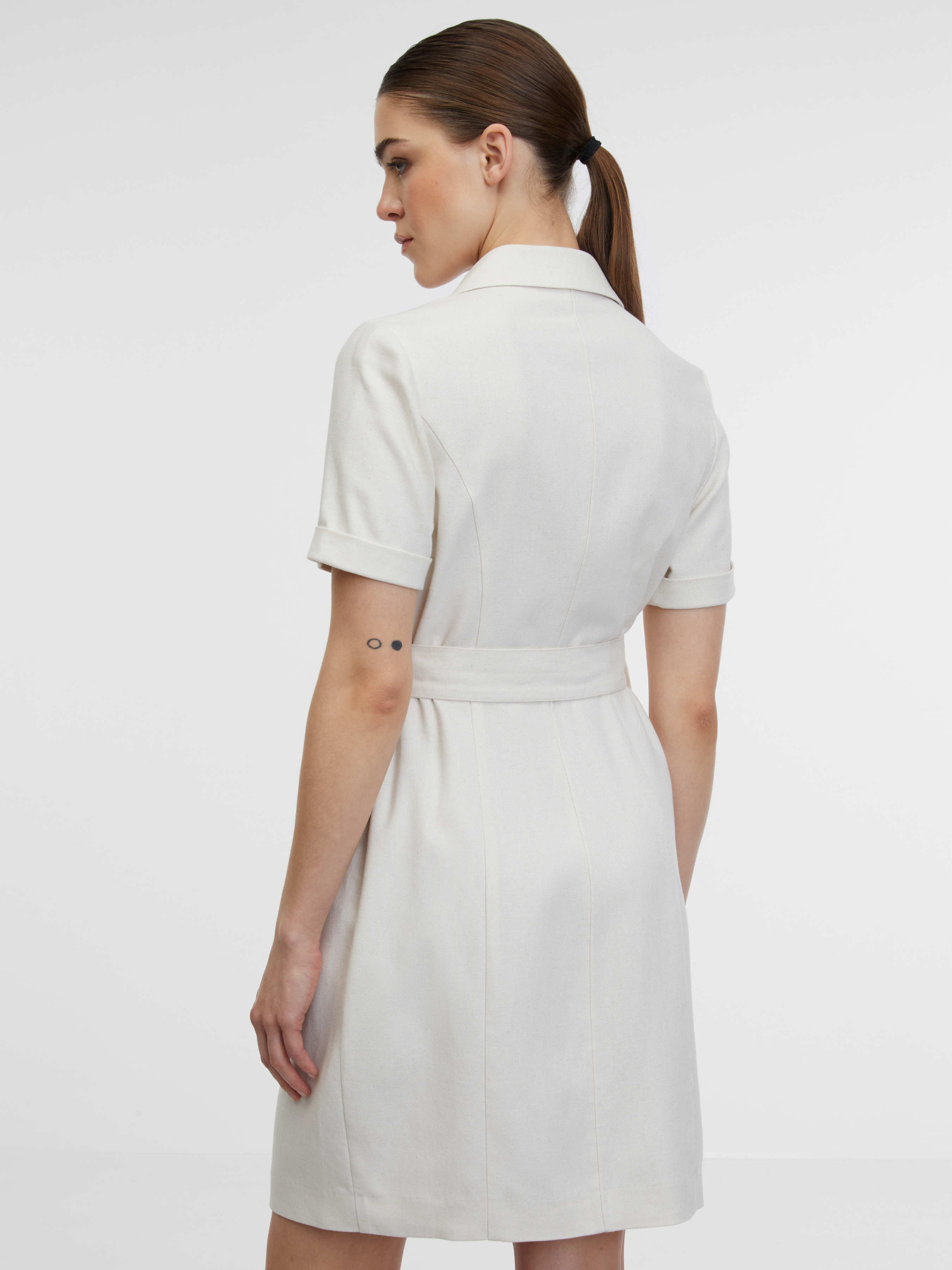 Платье мини Orsay модель 1000479-048000 Фото