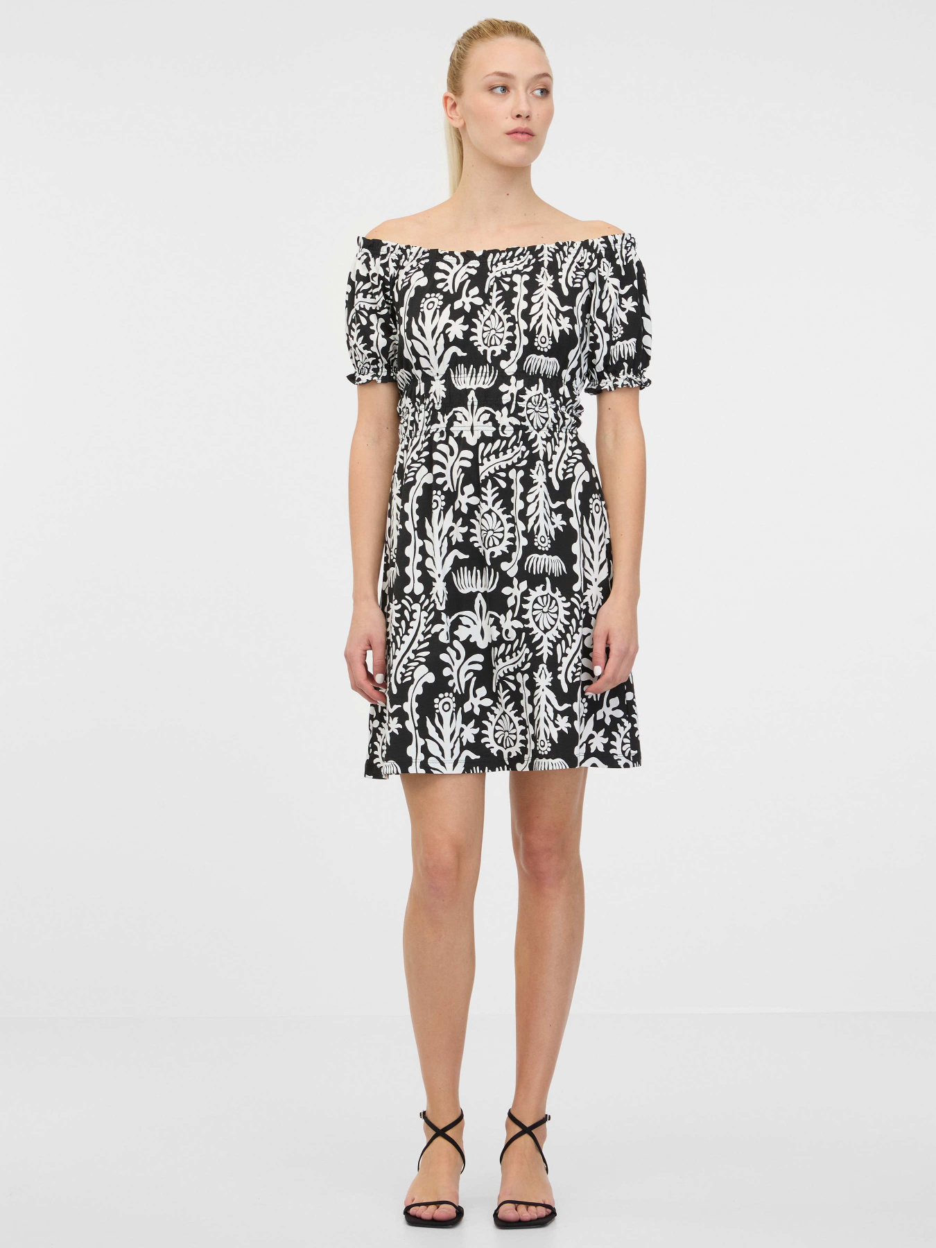 Платье мини Orsay модель 1000525-660000 Фото