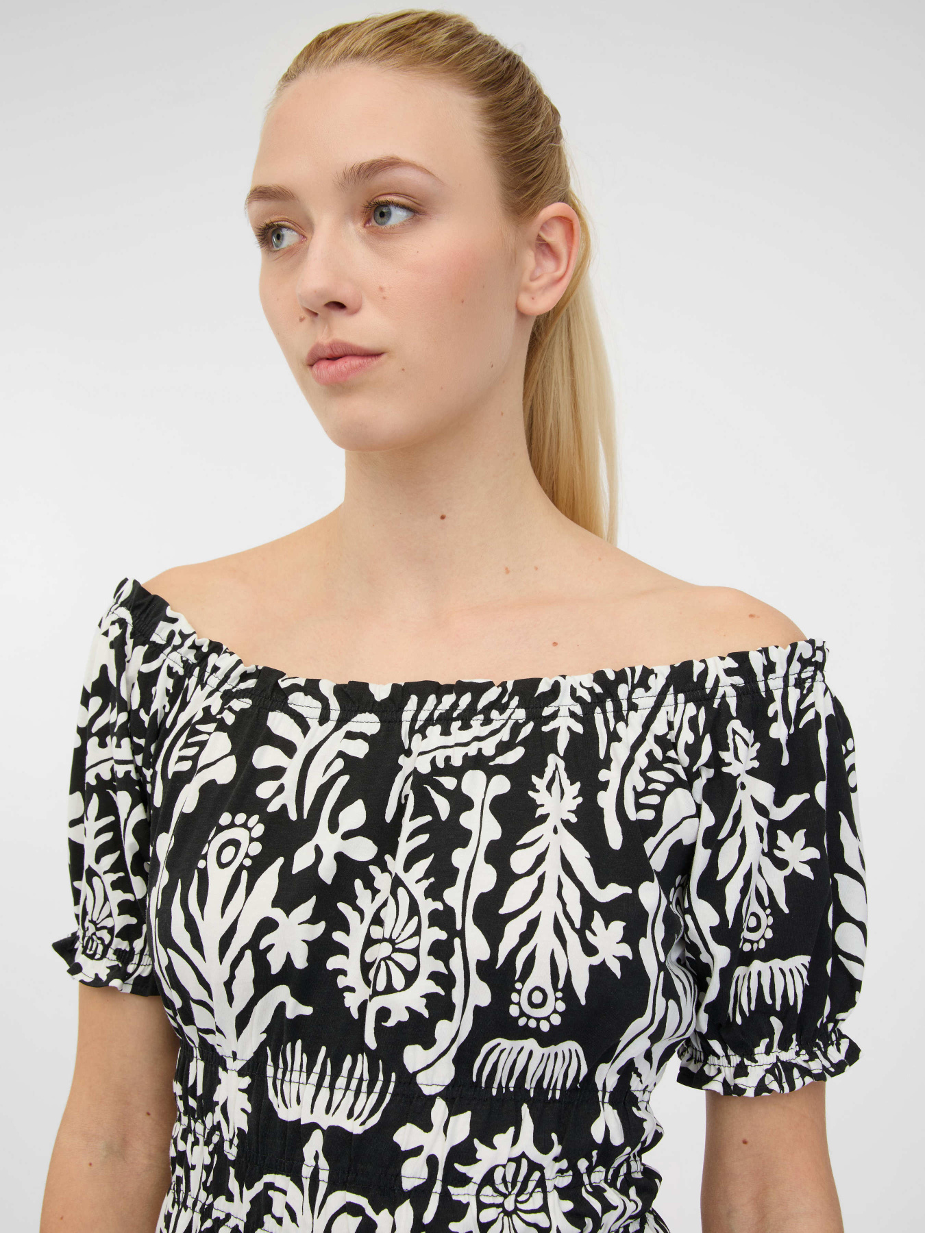 Платье мини Orsay модель 1000525-660000 Фото