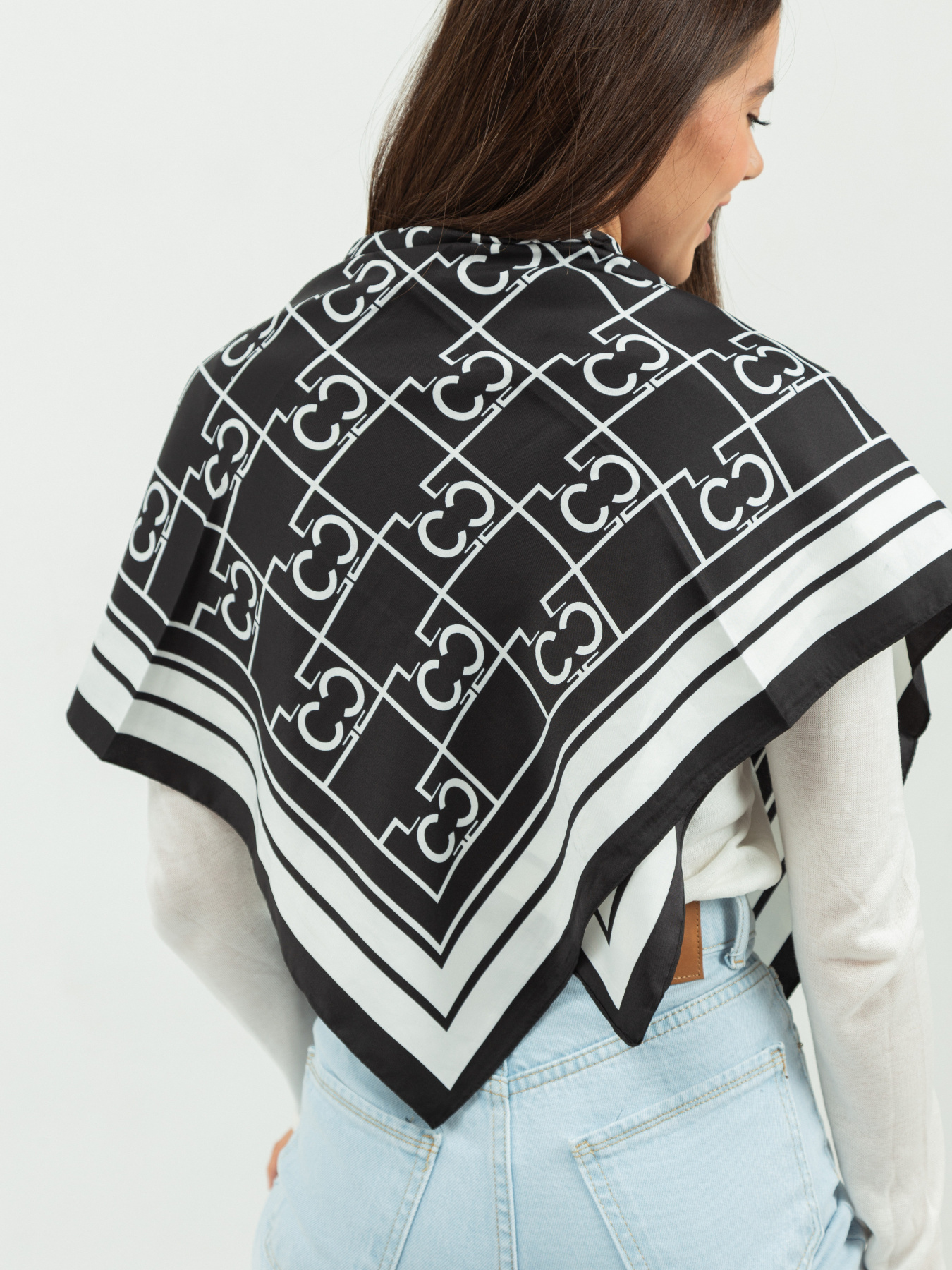 Платок Famo модель APL-242_01 Фото