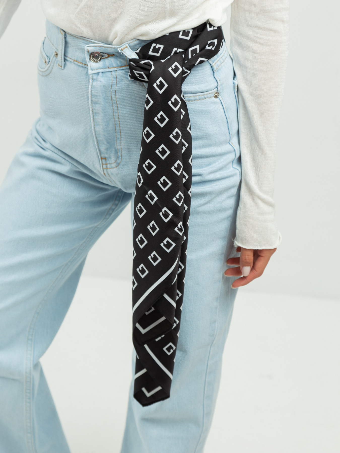 Платок Famo модель APL-1140_03 Фото