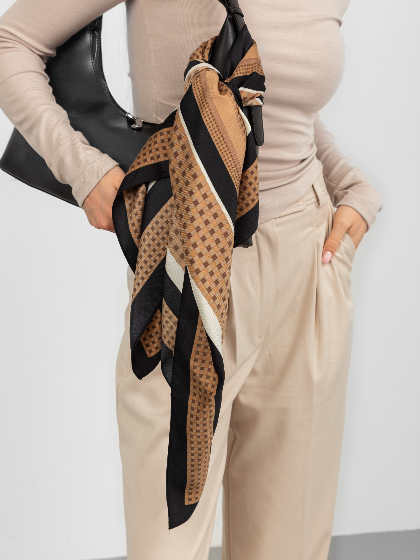 Хустка Famo модель APL-444_01 Фото