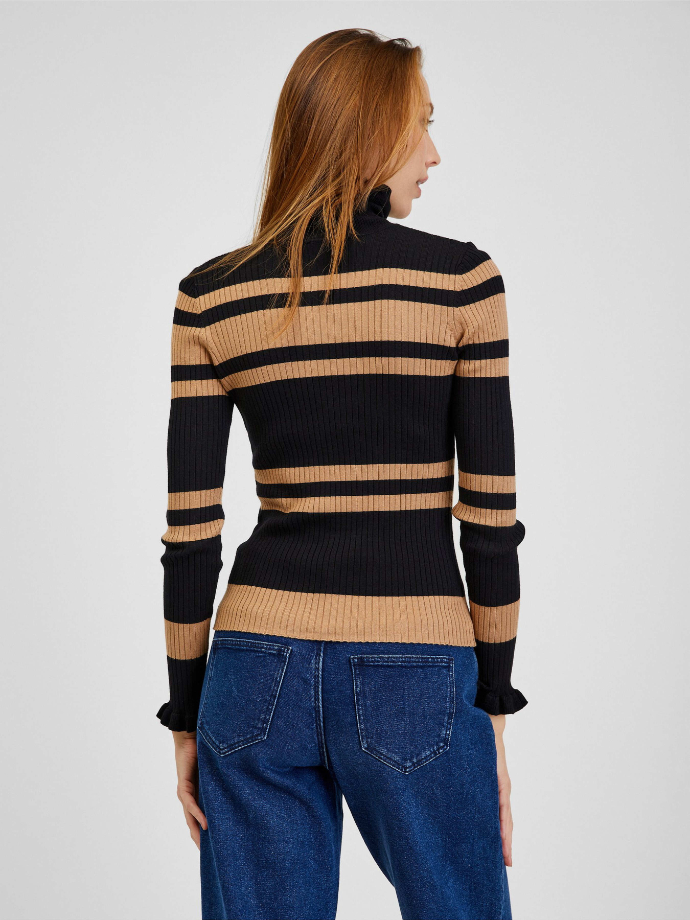 Худи и свитшоты Orsay модель 0507483-660000 Фото