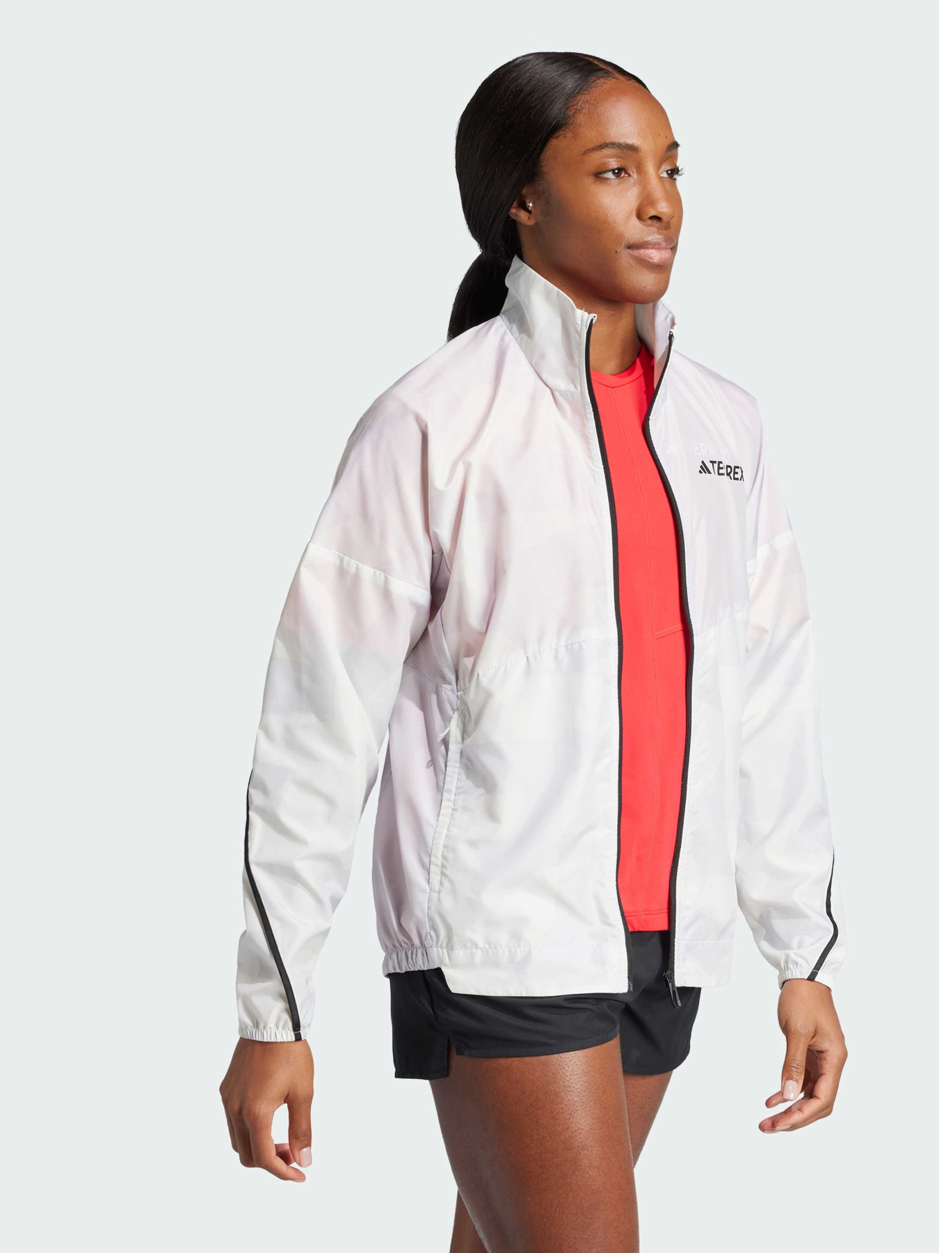 Вітровка Adidas модель JD8437 Фото