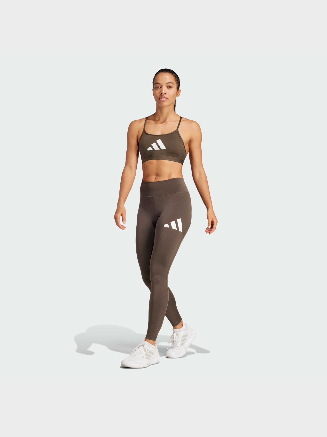 Спортивный топ Adidas модель JE3774 Фото