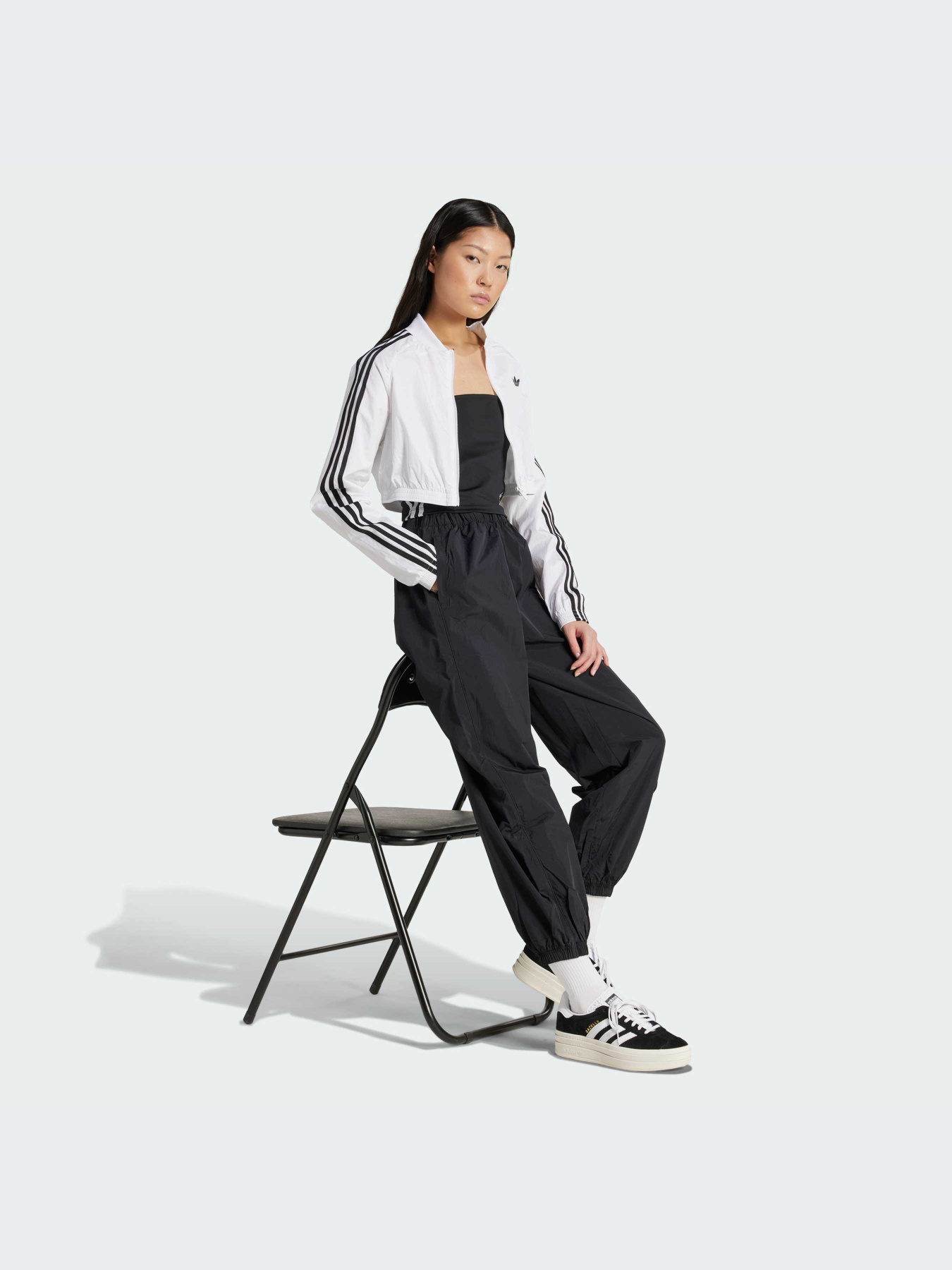 Худи и свитшоты Adidas Adicolor модель JD0265-KZ Фото