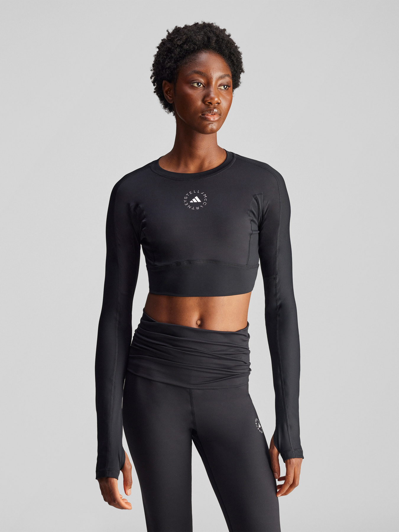 Спортивна кофта Adidas модель IW3859 Фото