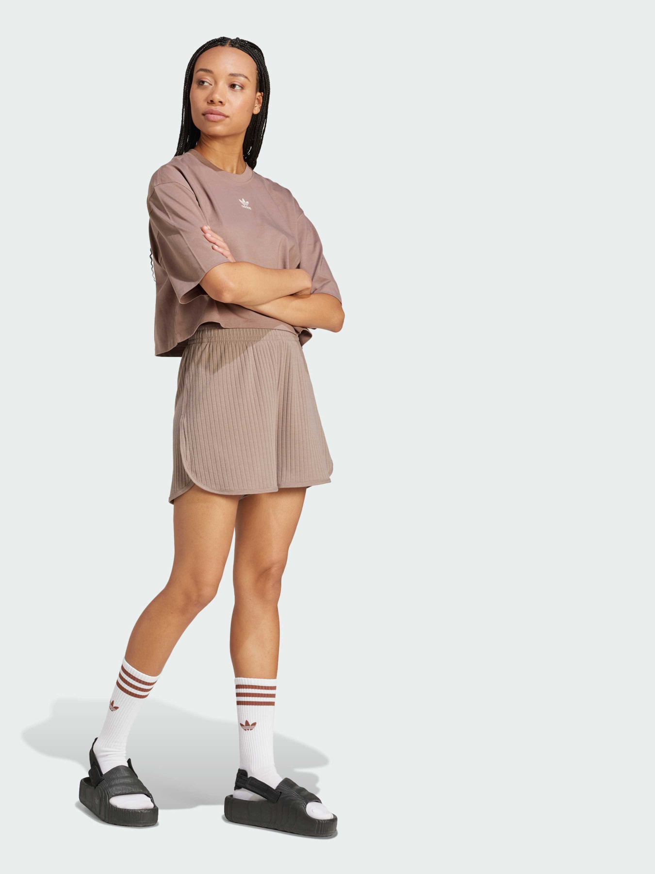 Повсякденні шорти Adidas модель JD1484 Повсякденні шорти Adidas модель JD1484 Фото